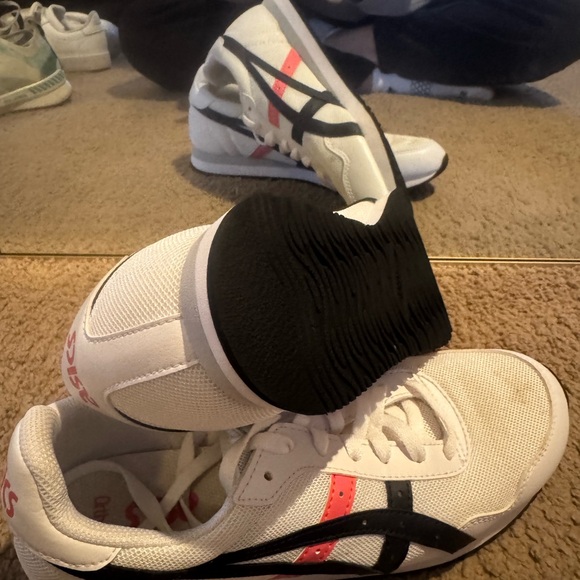 ASICS Tiger Classic Sneakers Women’s Size 9 White Black Coral Retro Trainer - Picture 4 of 7